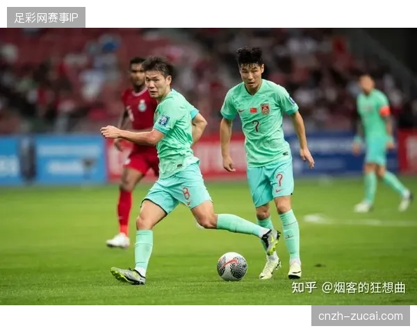 国足在热身赛中险胜新加坡,锋线把握机会能力仍需提升,为后续亚洲杯及世预赛积累经验 国足在热身赛中险胜新加坡,锋线把握机会能力仍需提升,为后续亚洲杯及世预赛积累经验